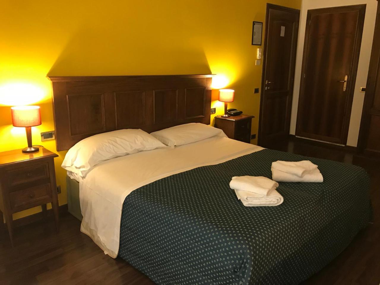 Hotel Le Rocce Magione Exterior photo