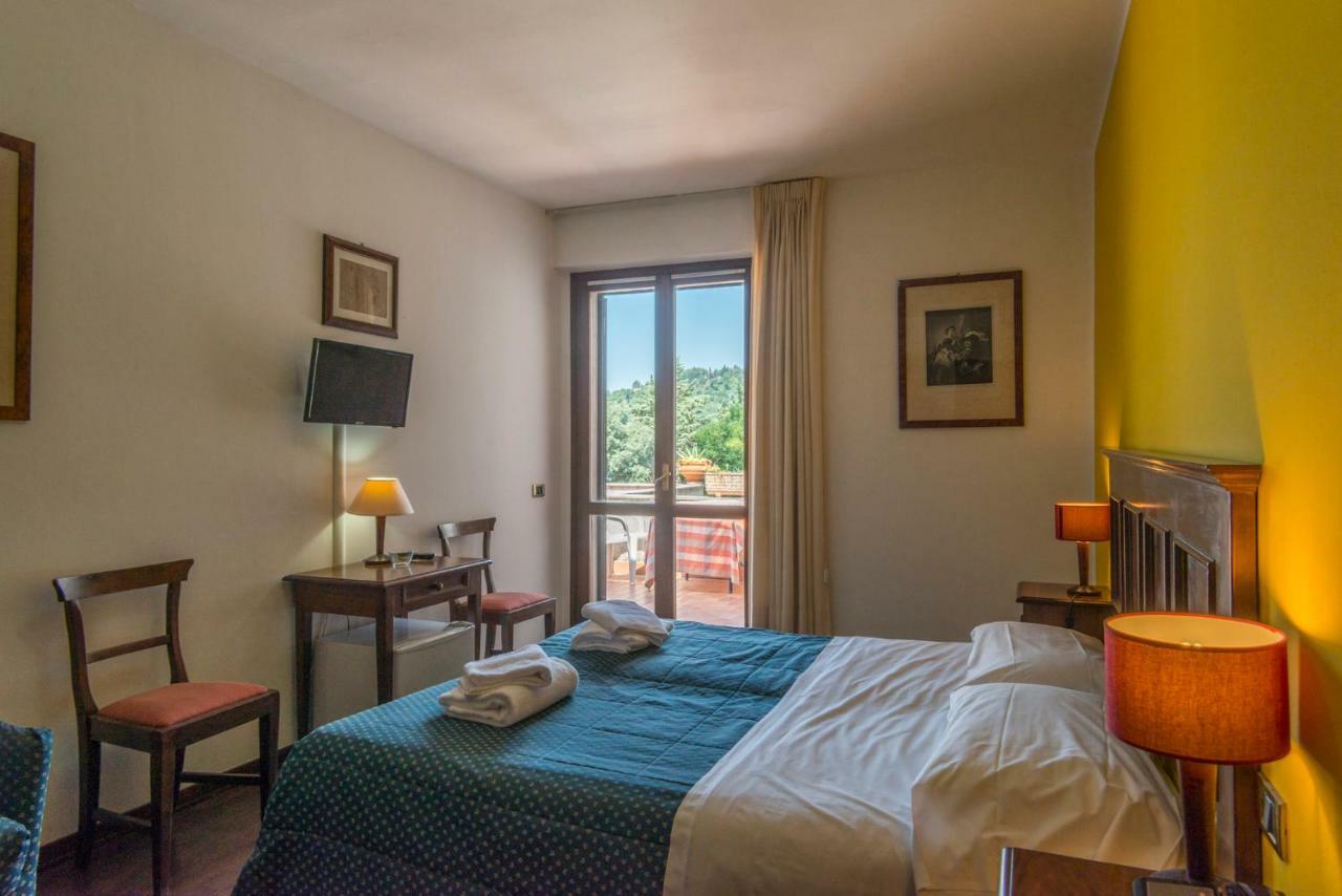 Hotel Le Rocce Magione Exterior photo